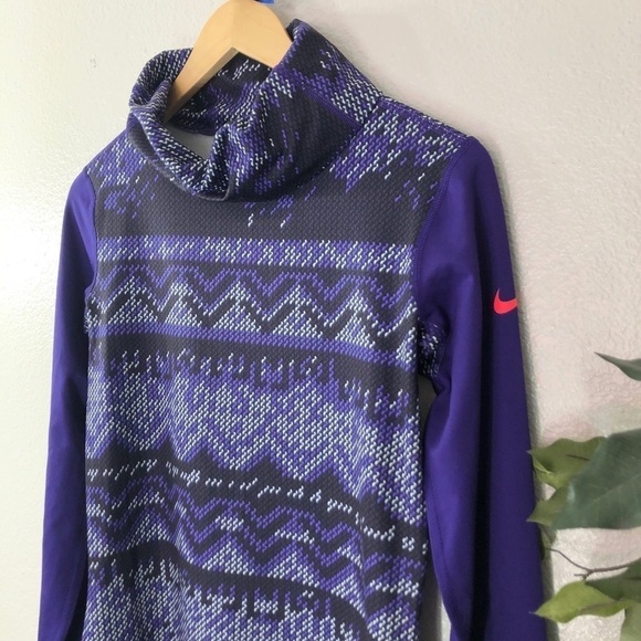 Nike Pro Dri-Fit Purple Workout Sweatshirt - Picture 2 of 5